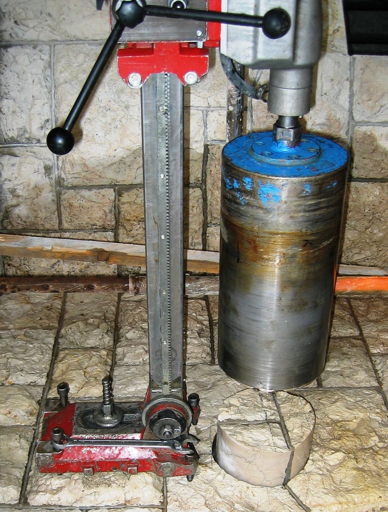 Betonbohren1 - DIAMONT Betonabbautechnik AG