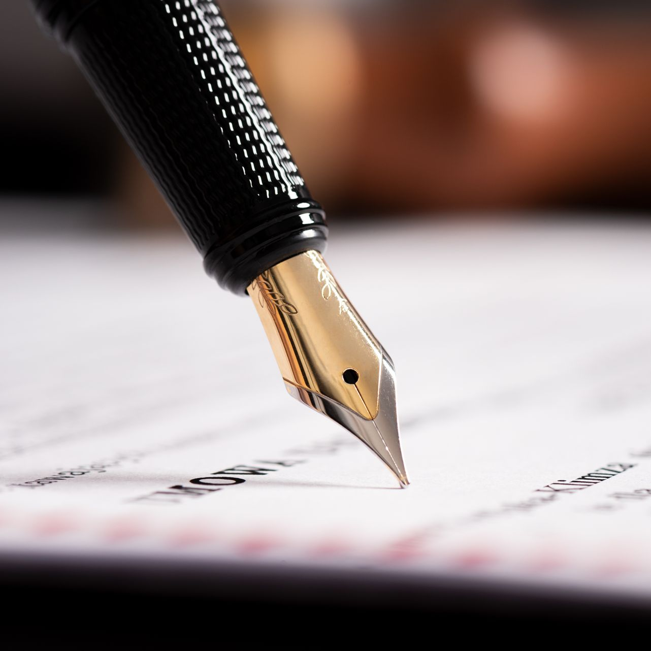 Signature avec stylo à plume