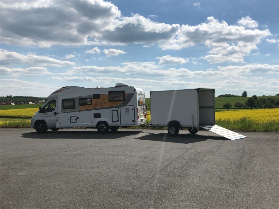 1,5t Kofferanhänger Humbaur HK 153015-18P