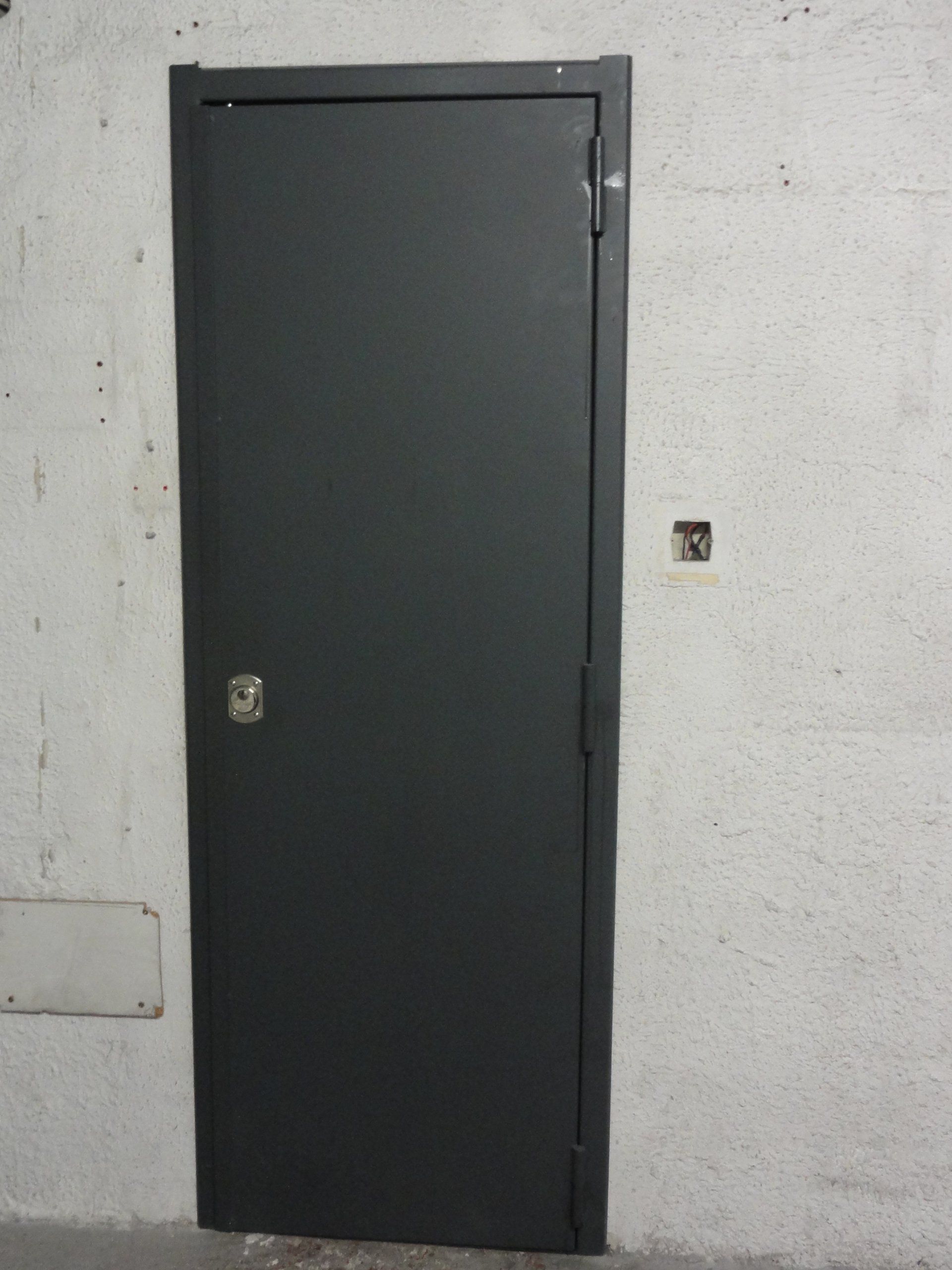 Porte de cave coupe feu