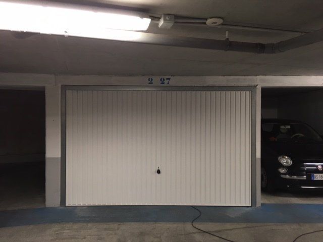 Porte de garage box