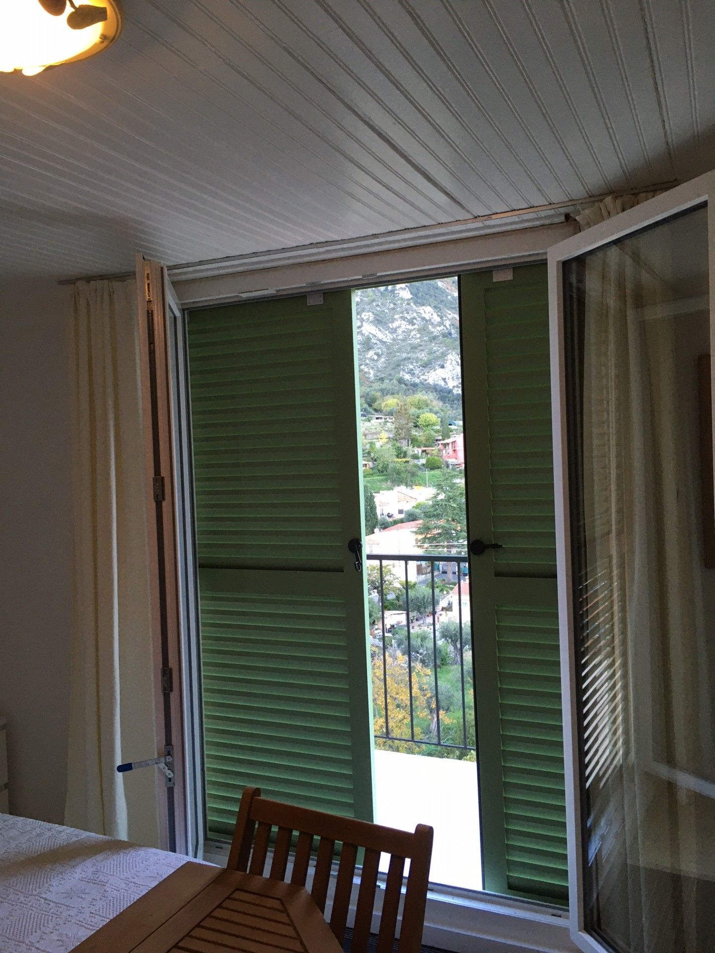 Volets battants rénovés