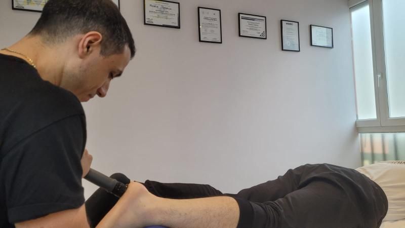 Massaggio fisioterapico ai piedi
