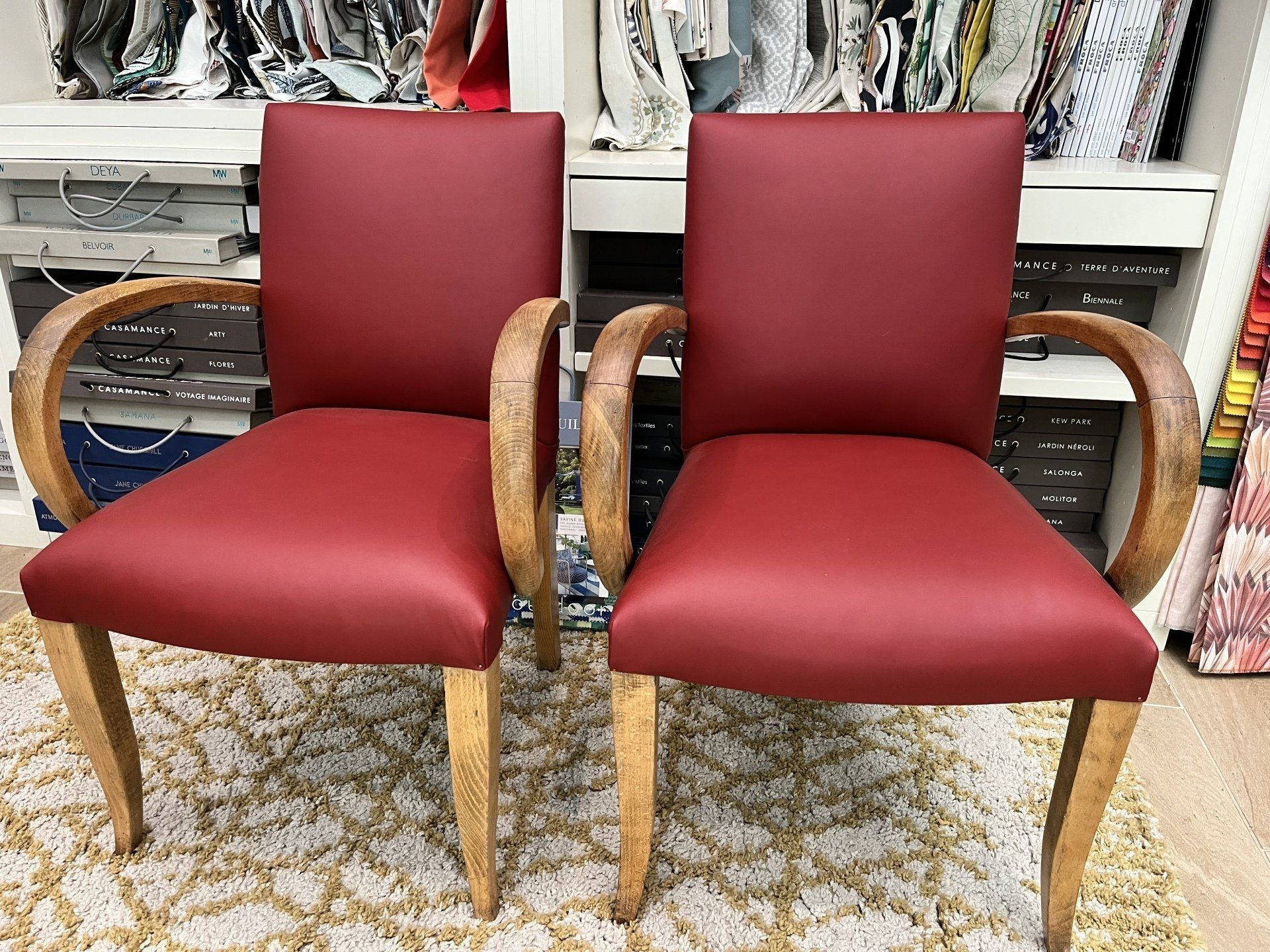 Chaises cuir rouge