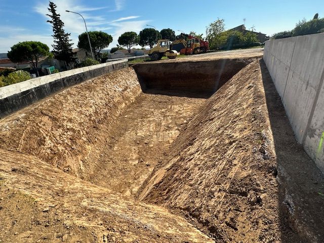 Trou réalisé en vue de travaux de voirie