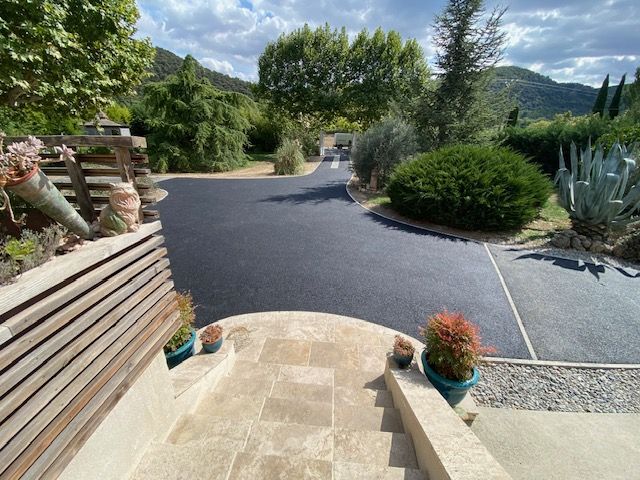 Chemin d'accès enrobé