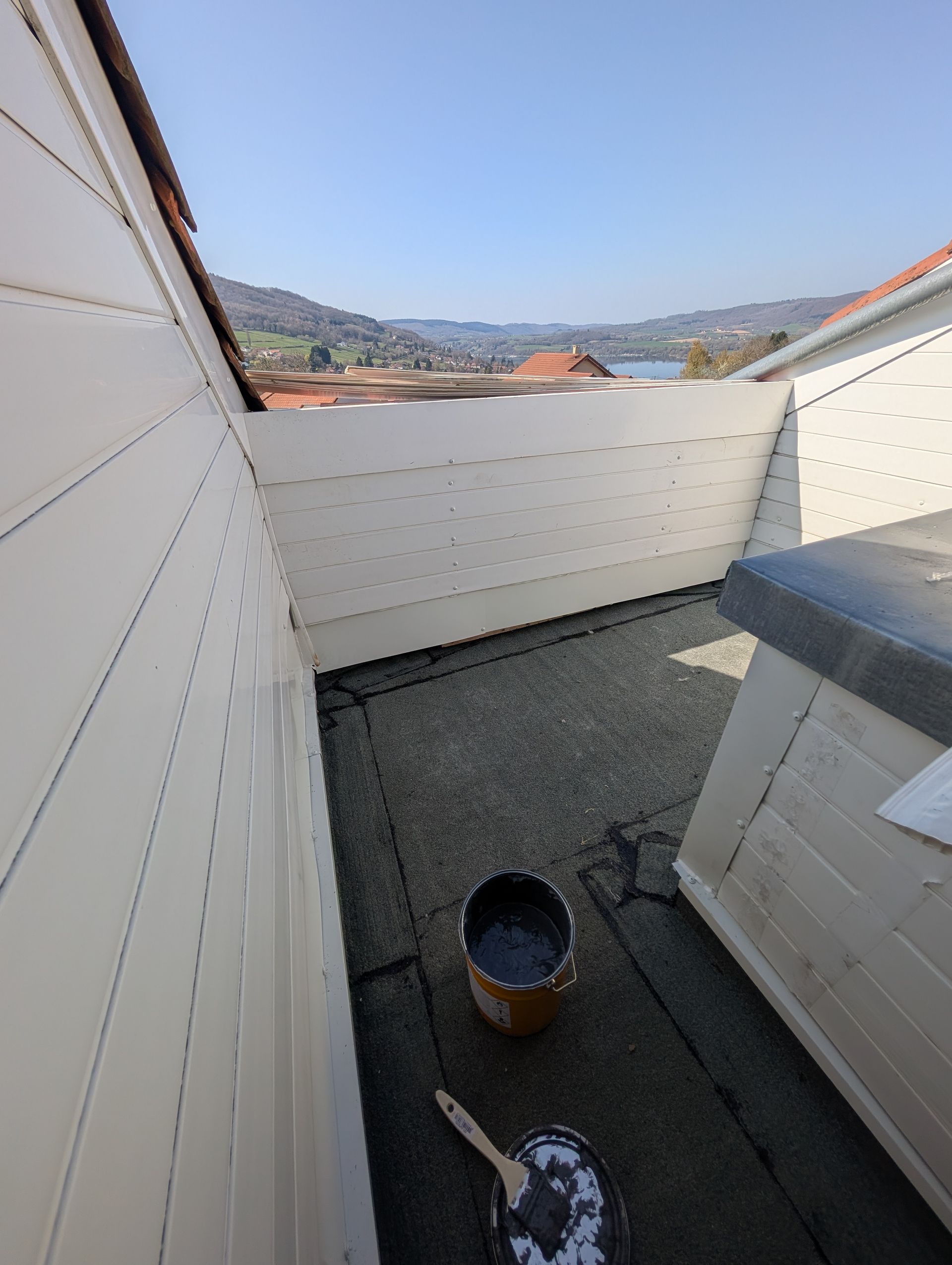 Petites réparations de toiture : après.