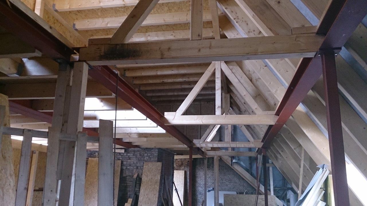 Dach aus Holz von Alpha GmbH