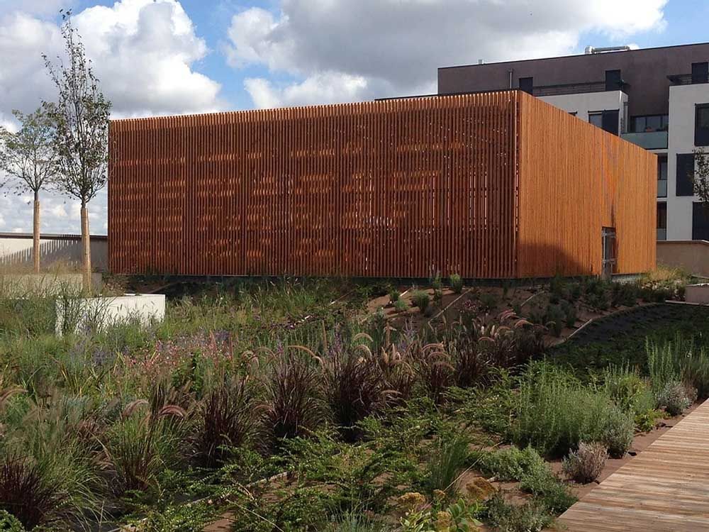 Végétation extérieure à l'île O Jardins à Toulouse