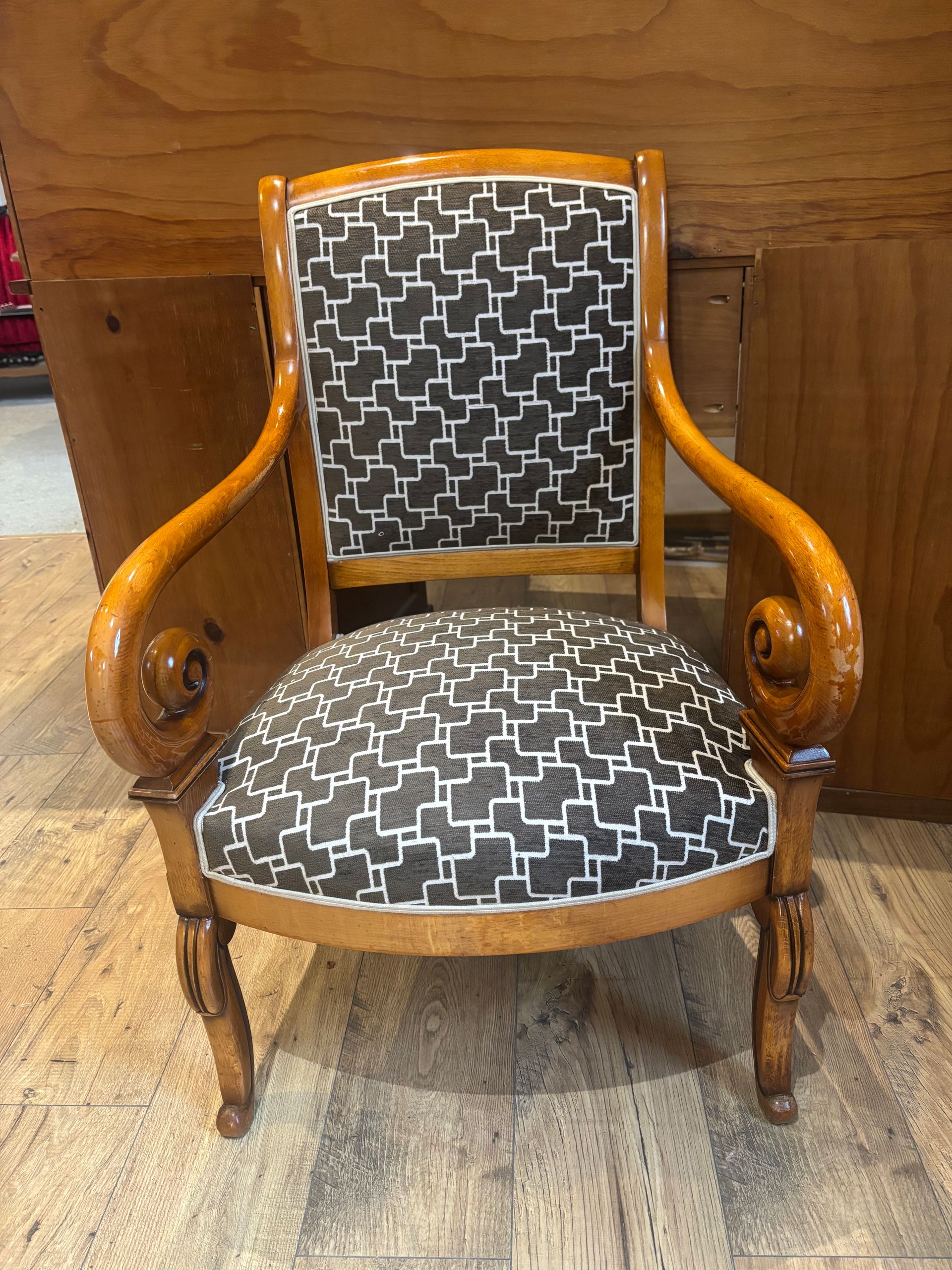 Vers la page Réfection de sièges.