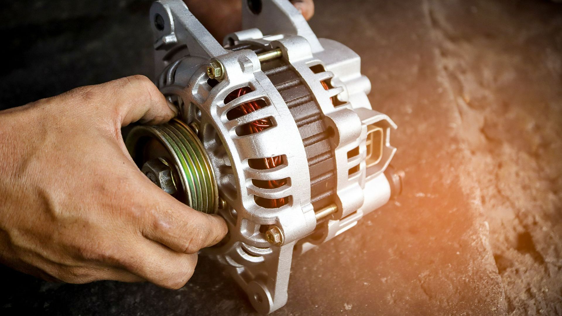Gros plan sur un alternateur