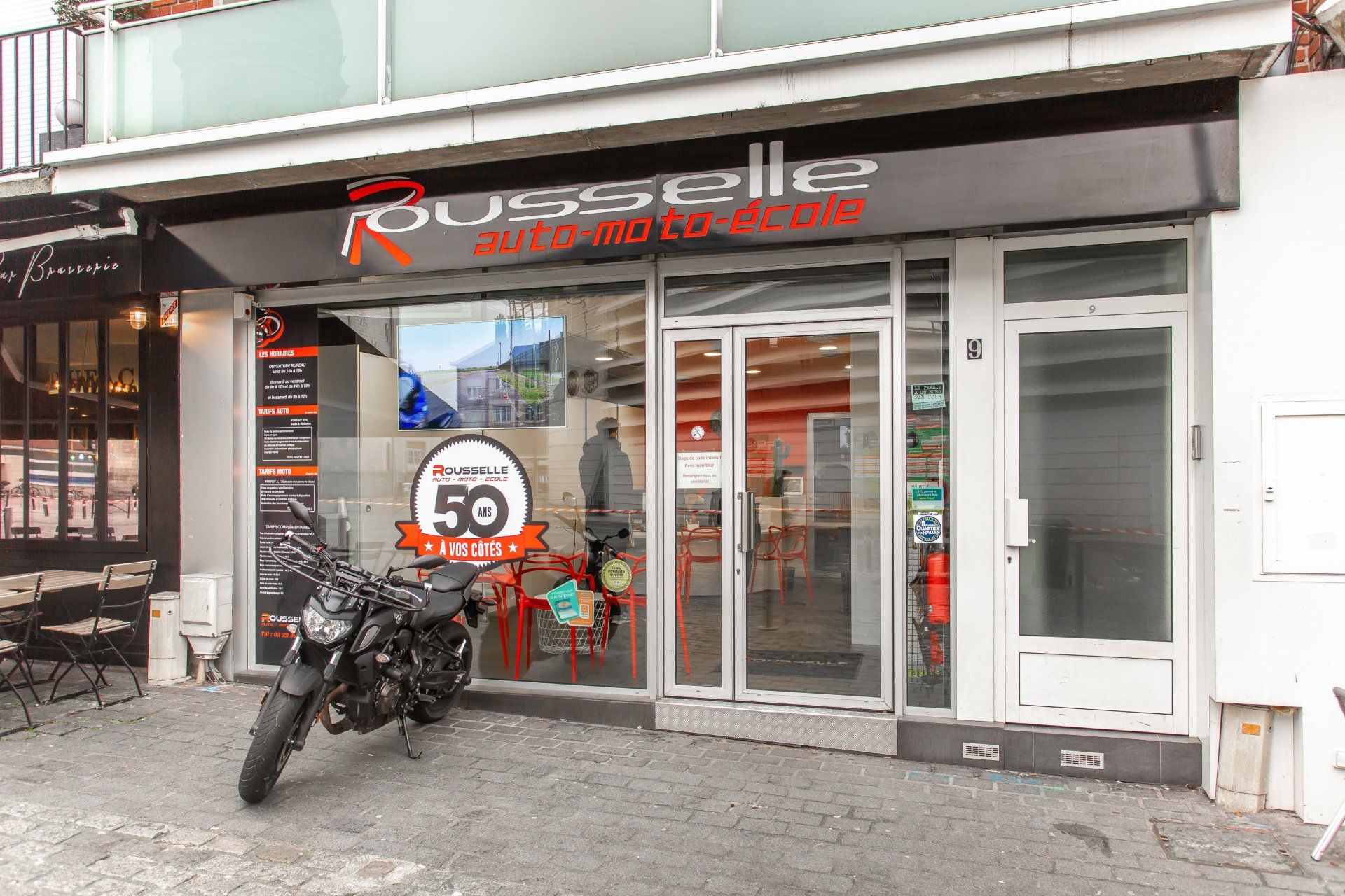 Devanture auto-école