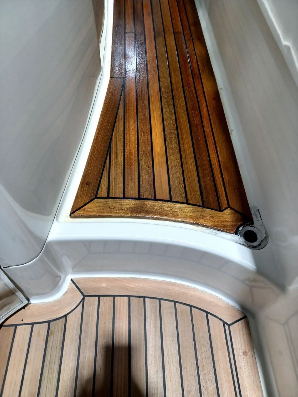 Lauber Nautic – Chantier Naval - entretien et réparation de bateau – St-Prex