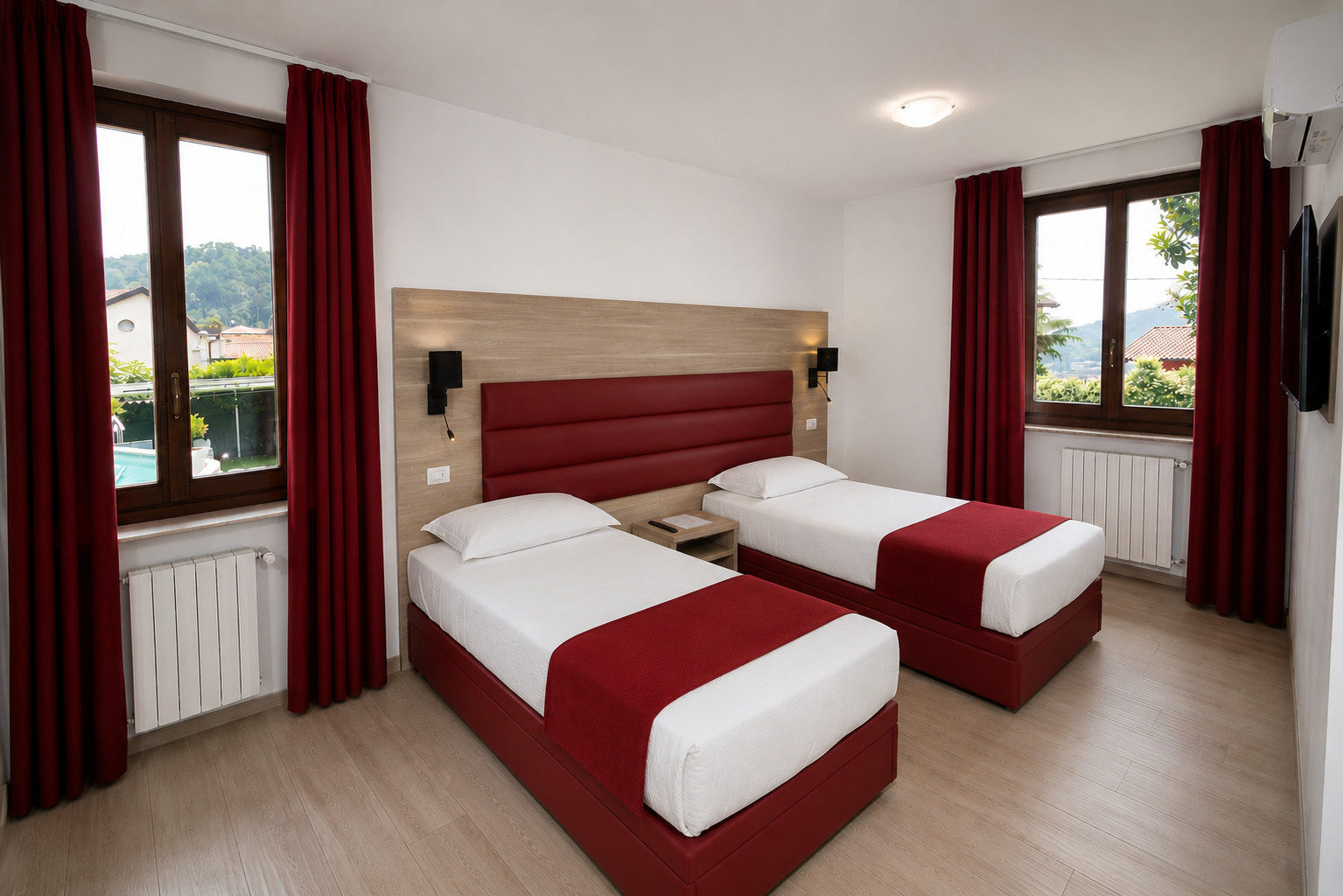 Standard Plus
Sleeps 3 people | 19 m2 | 1 x Double Bed | 3 x Single Bed