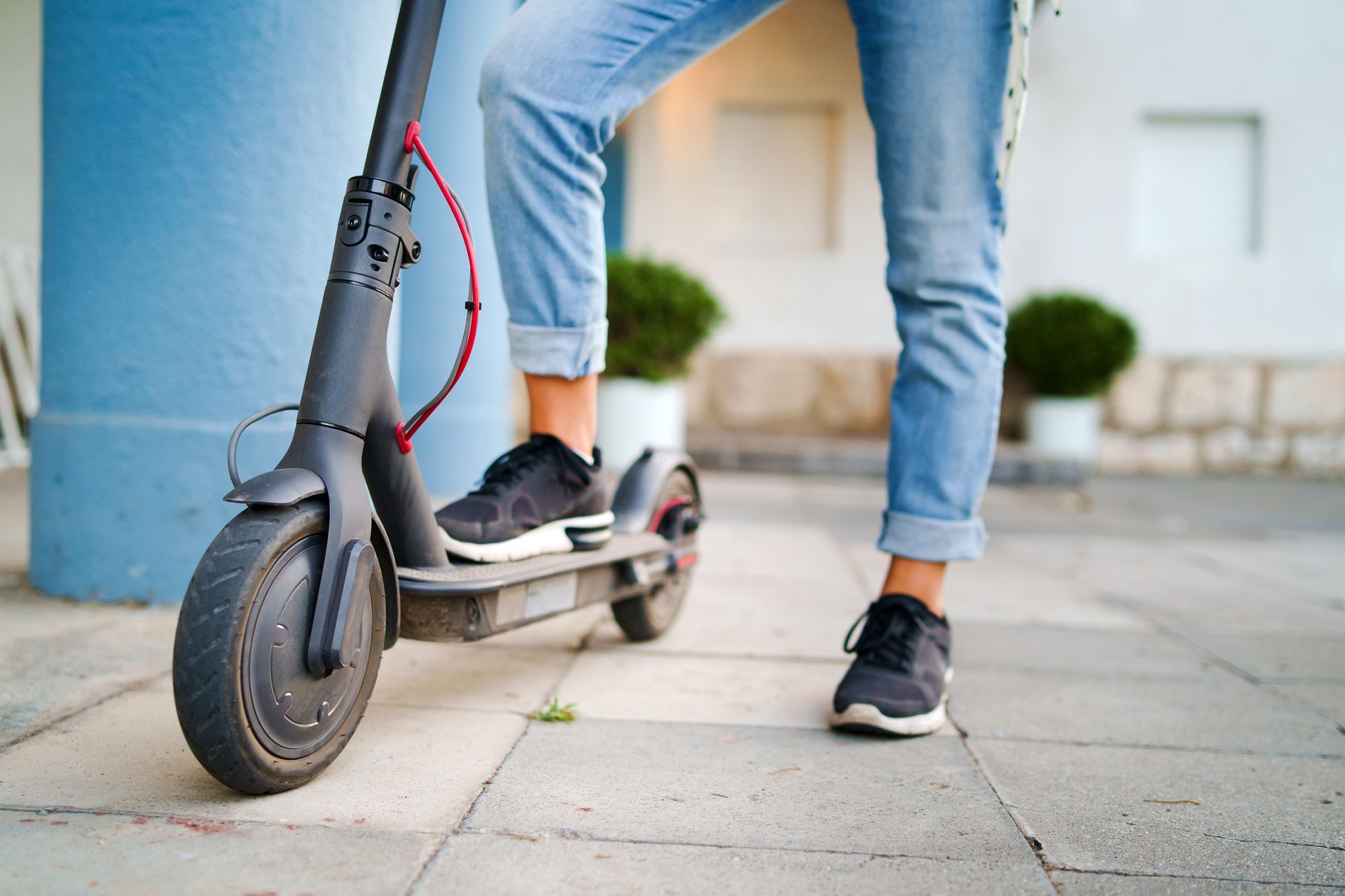 Une trottinette vue de près