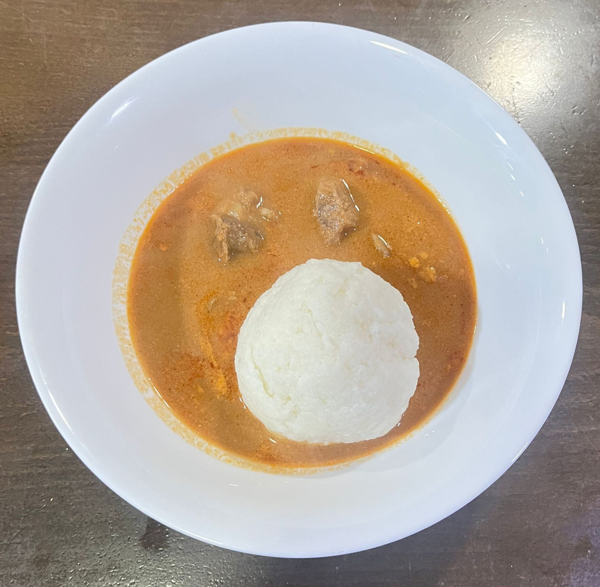 Omotuo & Nkatekwan (Bolitas de Arroz con sopa de cacahuete)