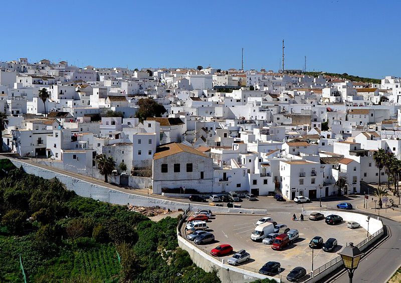 One of the public parking lots One of the public parking lots in Vejer is just a short walk from the old town.