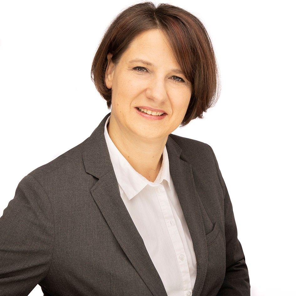 Portrait von Alice Heigl, Schriftführerin, Medien