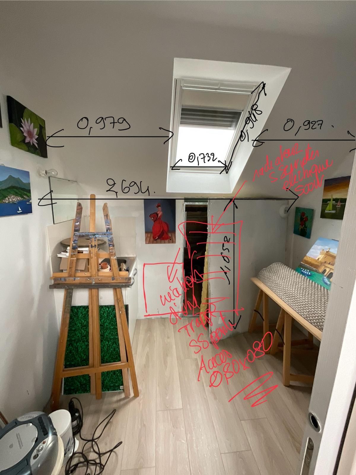 Des combles convertis en salle de bains : avant