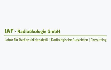 Logo der IAF – Radioökologie GmbH mit grün-weißem Text.