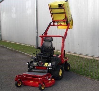 Gianni FERRARI Frontmäher - Hausdienst Bregenzer AG - Zwillikon