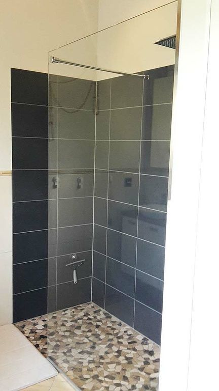 Partie fixe de douche