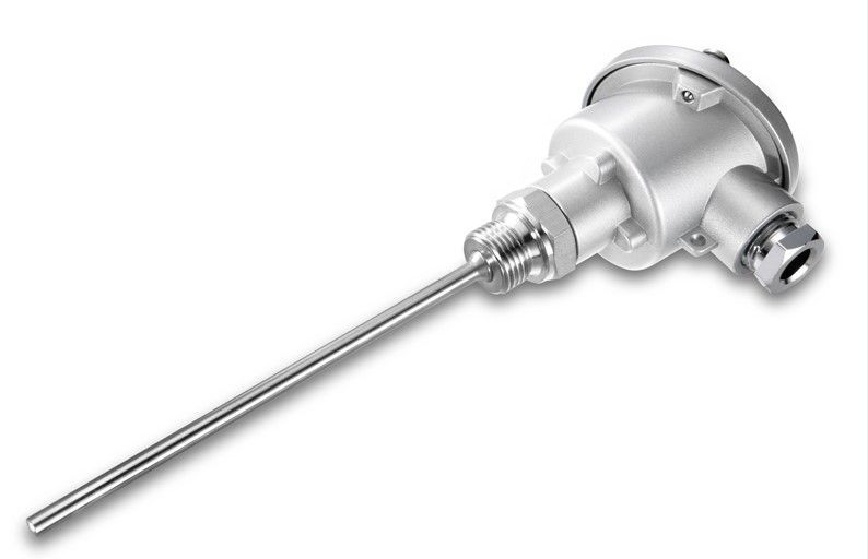 Temperatursensor aus Edelstahl mit langer Sonde, zylindrischem Körper und elektrischem Anschluss.