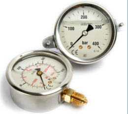 Thermometer mit einer Temperaturanzeige von ca. 23 Grad Celsius. Es verfügt über ein rundes Zifferblatt mit einer Nadel und ein silbernes Gehäuse.