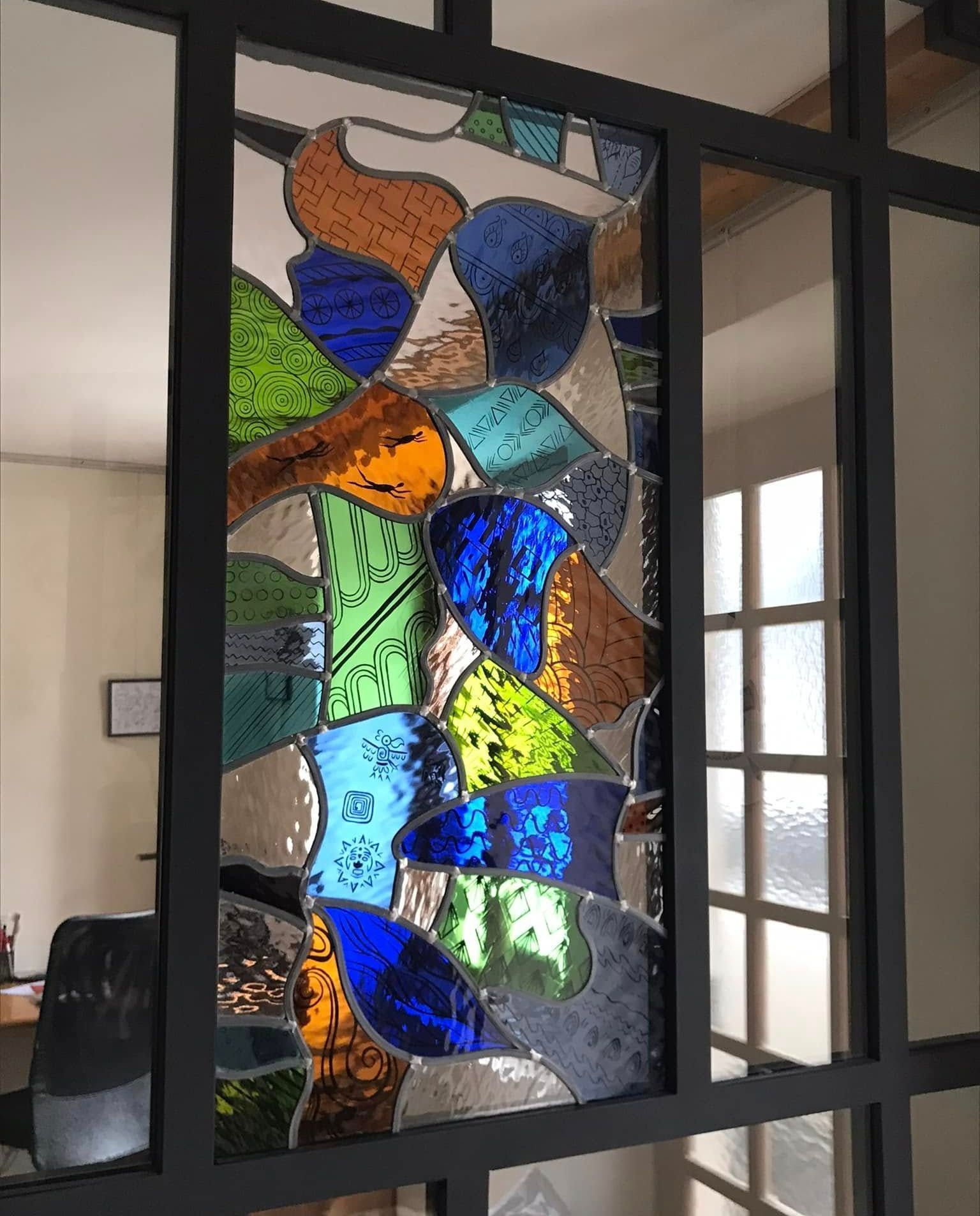 Vitrail ethnique verrière métal