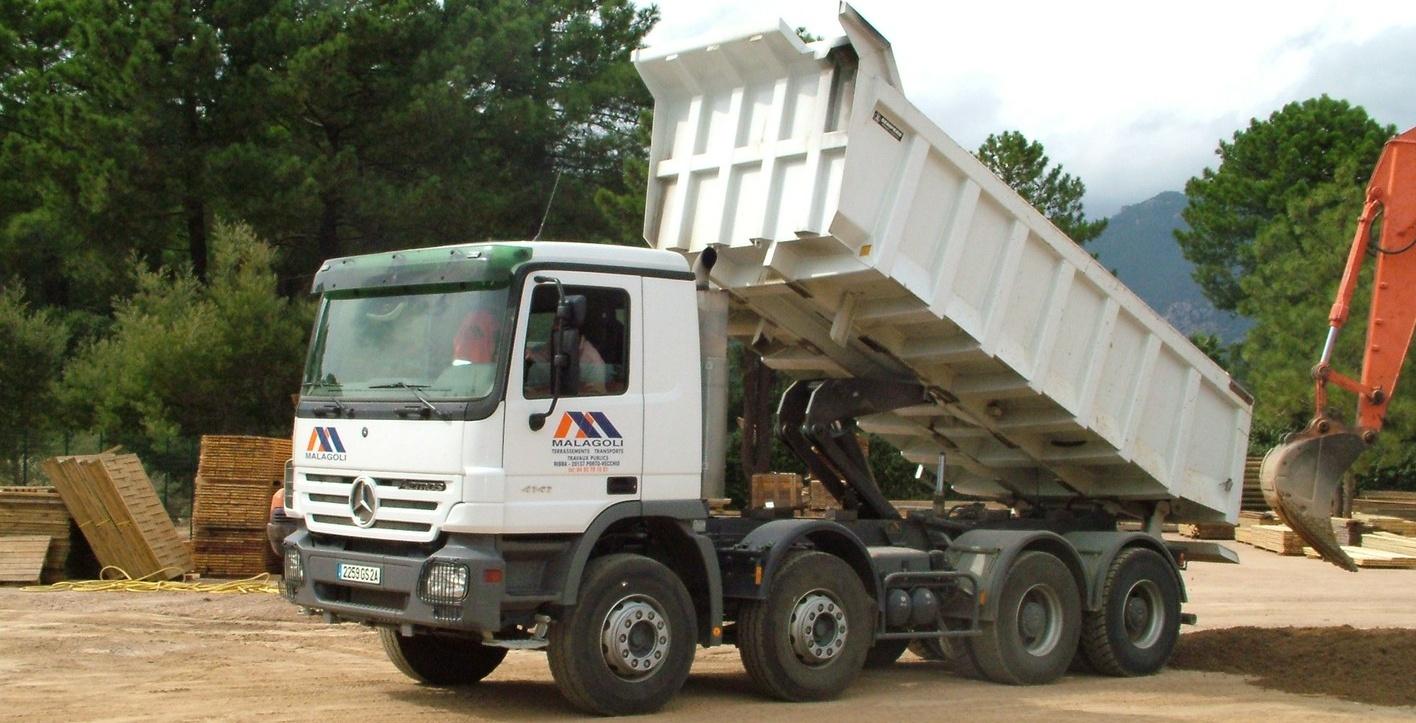 Camion benne Malagoli