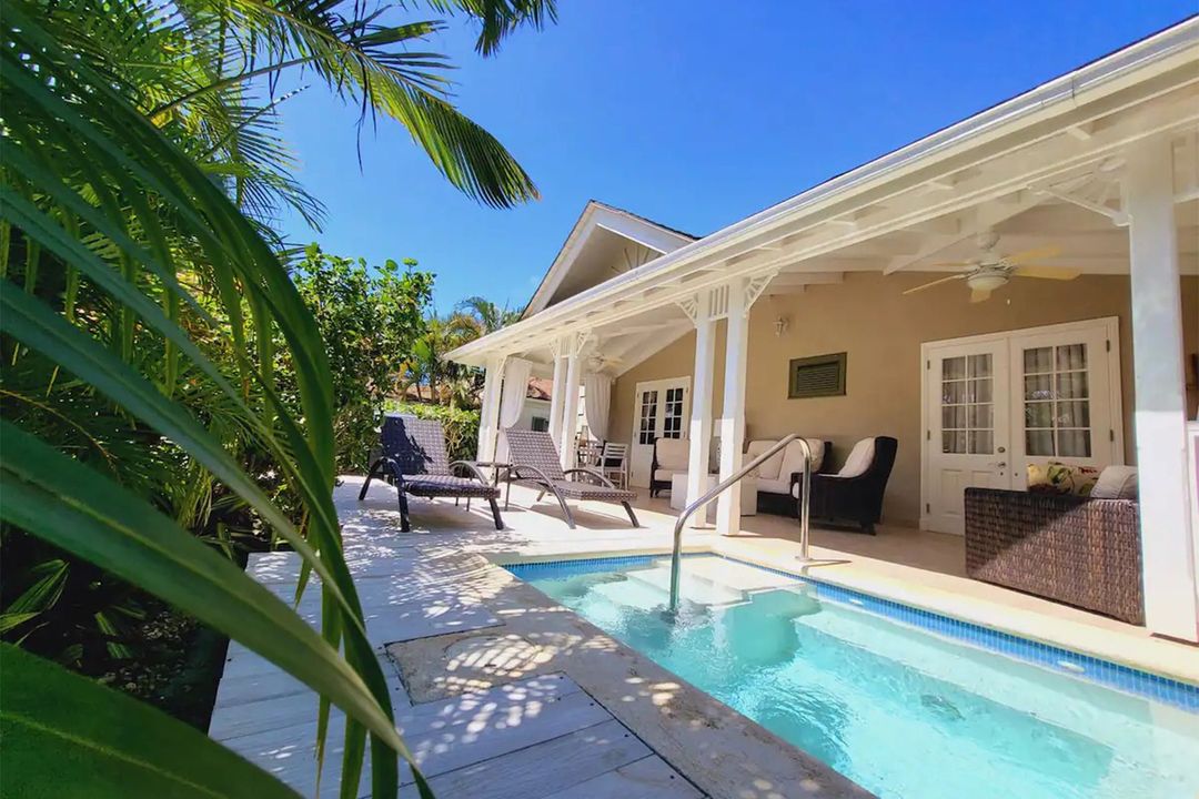 Villa Vuemont - Bungalow villa with pool