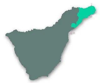 Un mapa de un país con un área verde resaltada en el medio.