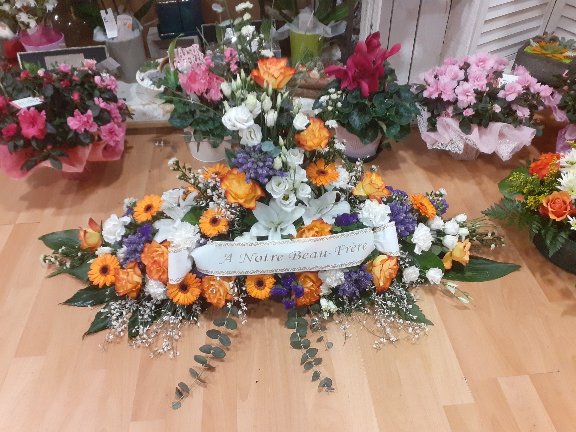 Hommage avec des fleurs