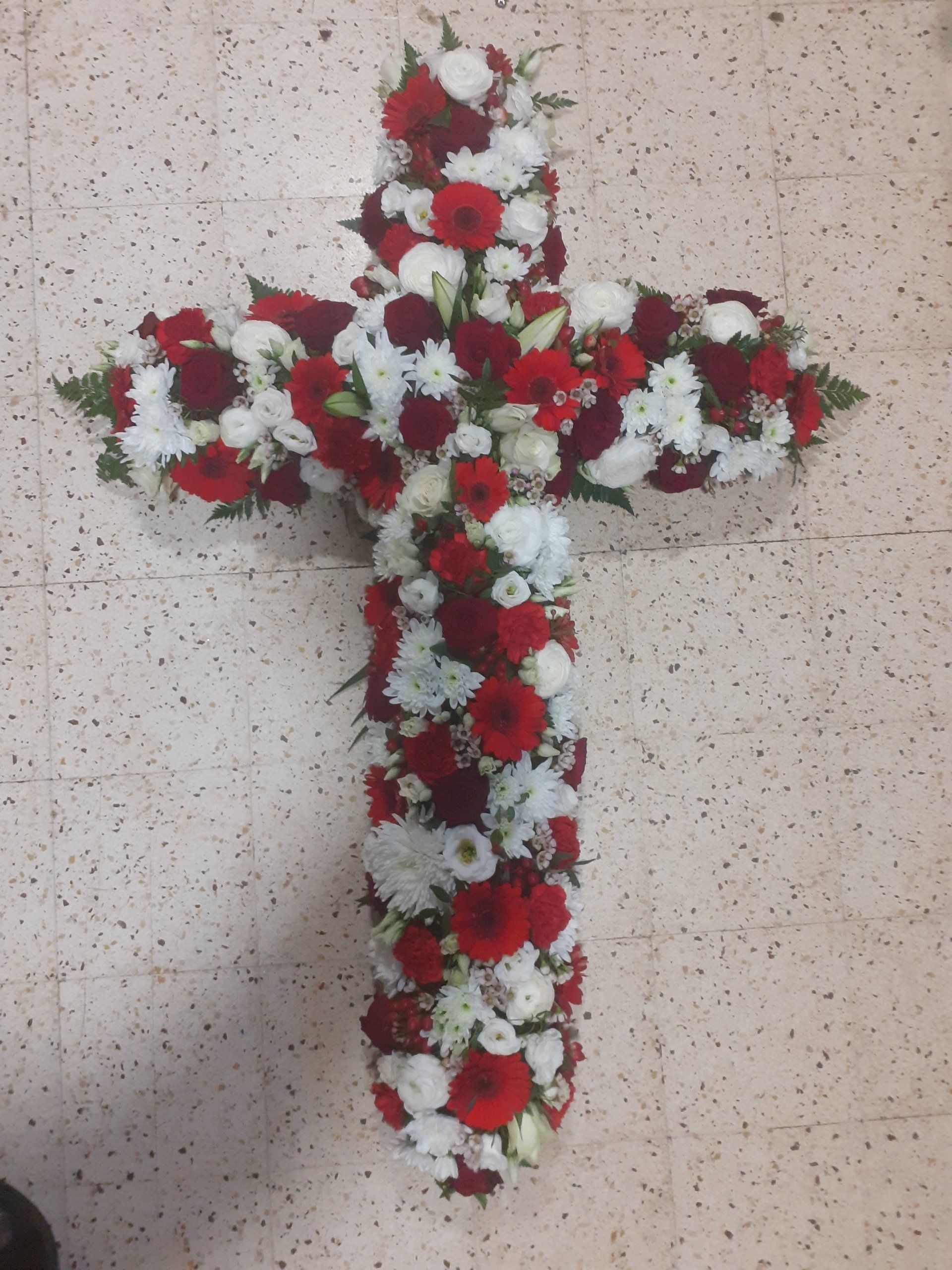 Croix florale rouge et blanche