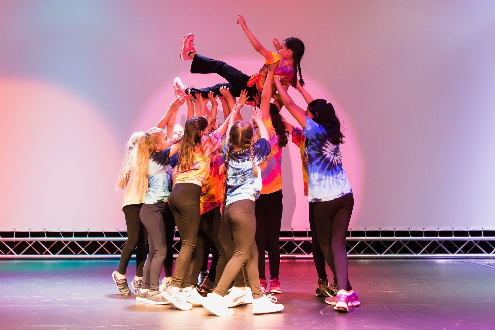 Breakdance Gruppe der Tanzschule Tanz im Hof