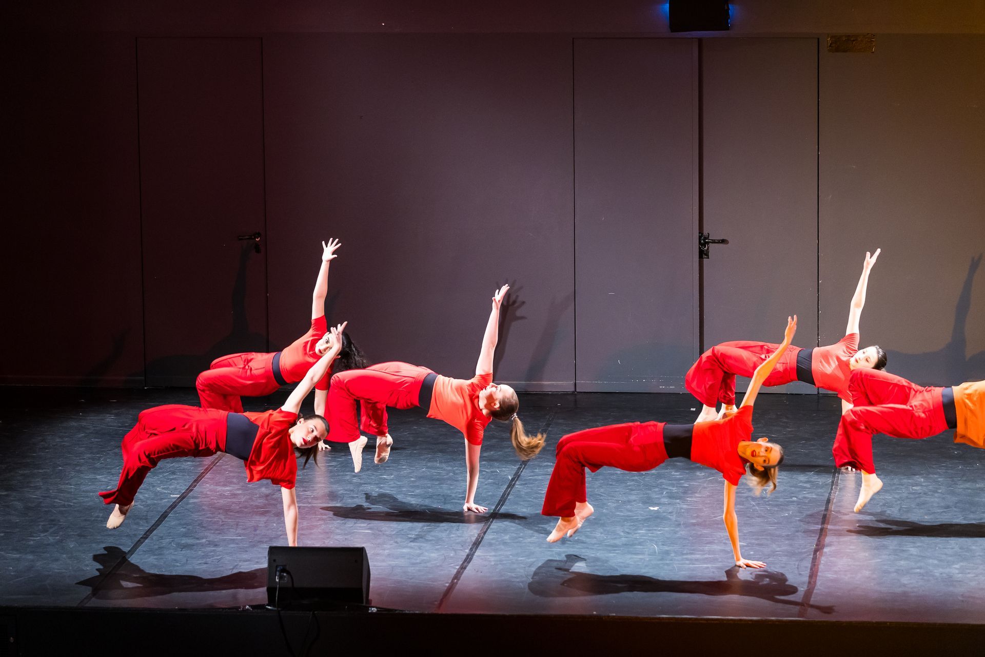 Modern Dance Tanzkurz Aufführung.