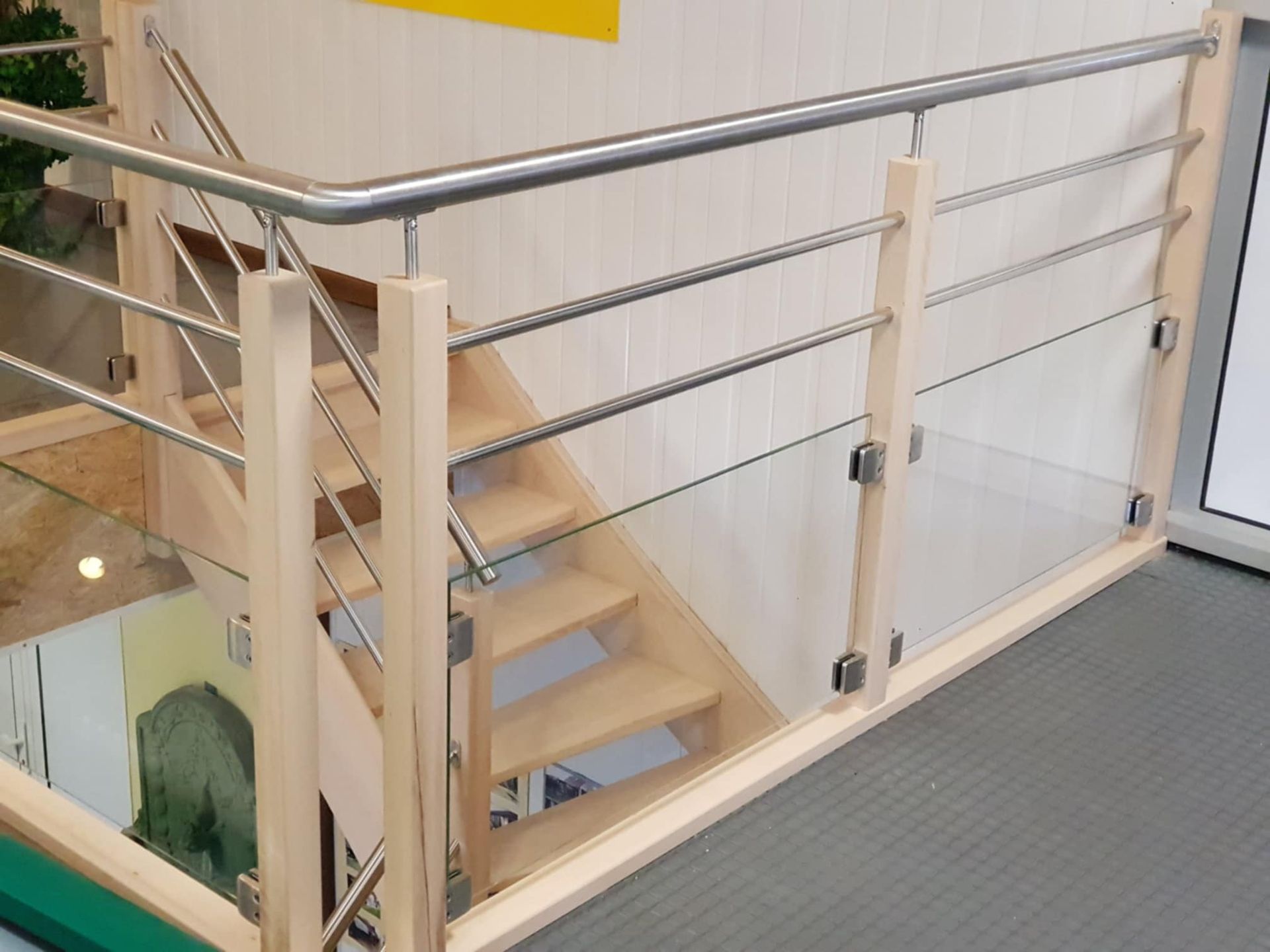 Rampes et garde-corps en bois et Inox