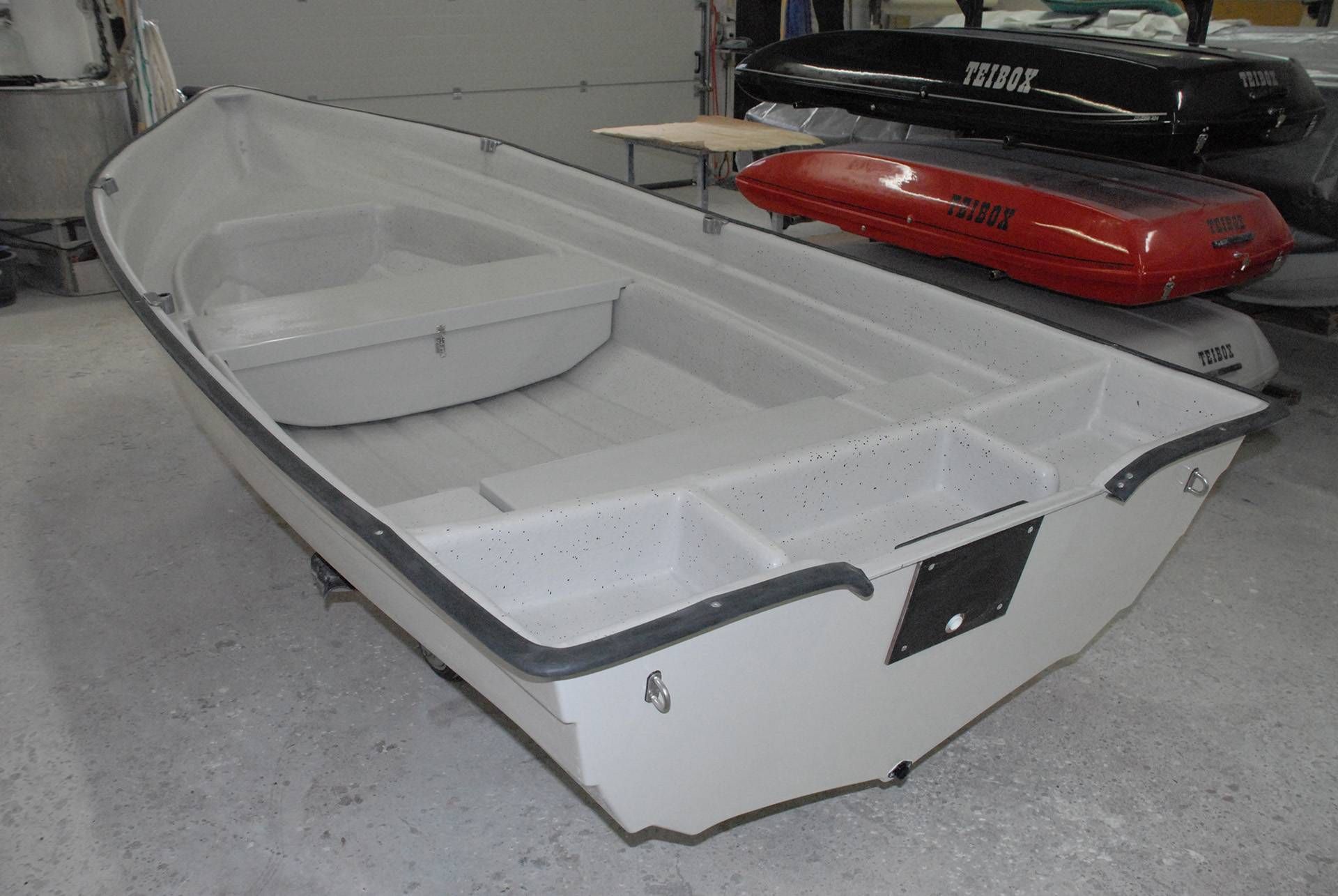 SÄRKI 411 - Soutuvene