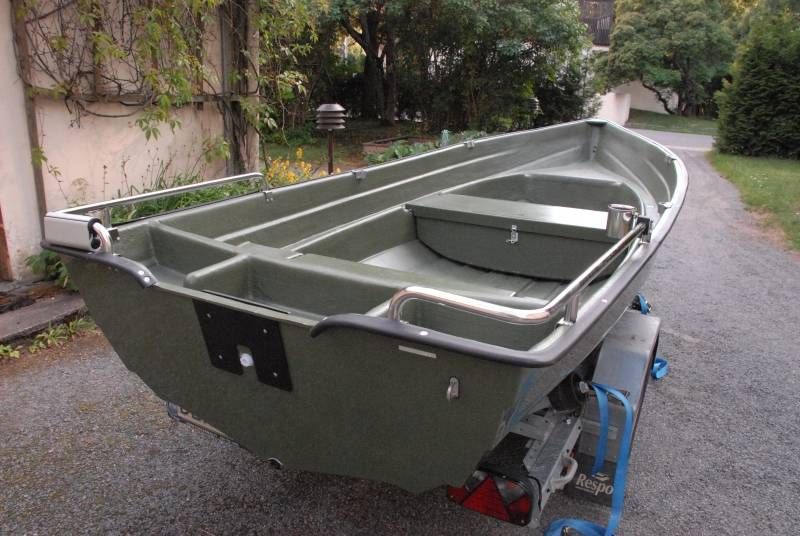 SÄRKI 411 - Soutuvene