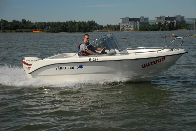 SÄRKI 480 TC - Tuplapulpettivene