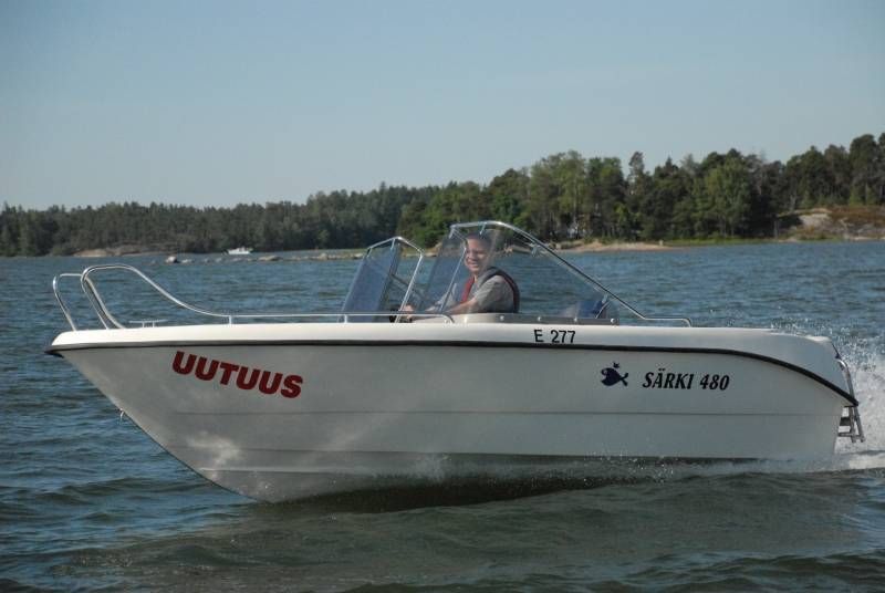 SÄRKI 480 TC - Tuplapulpettivene