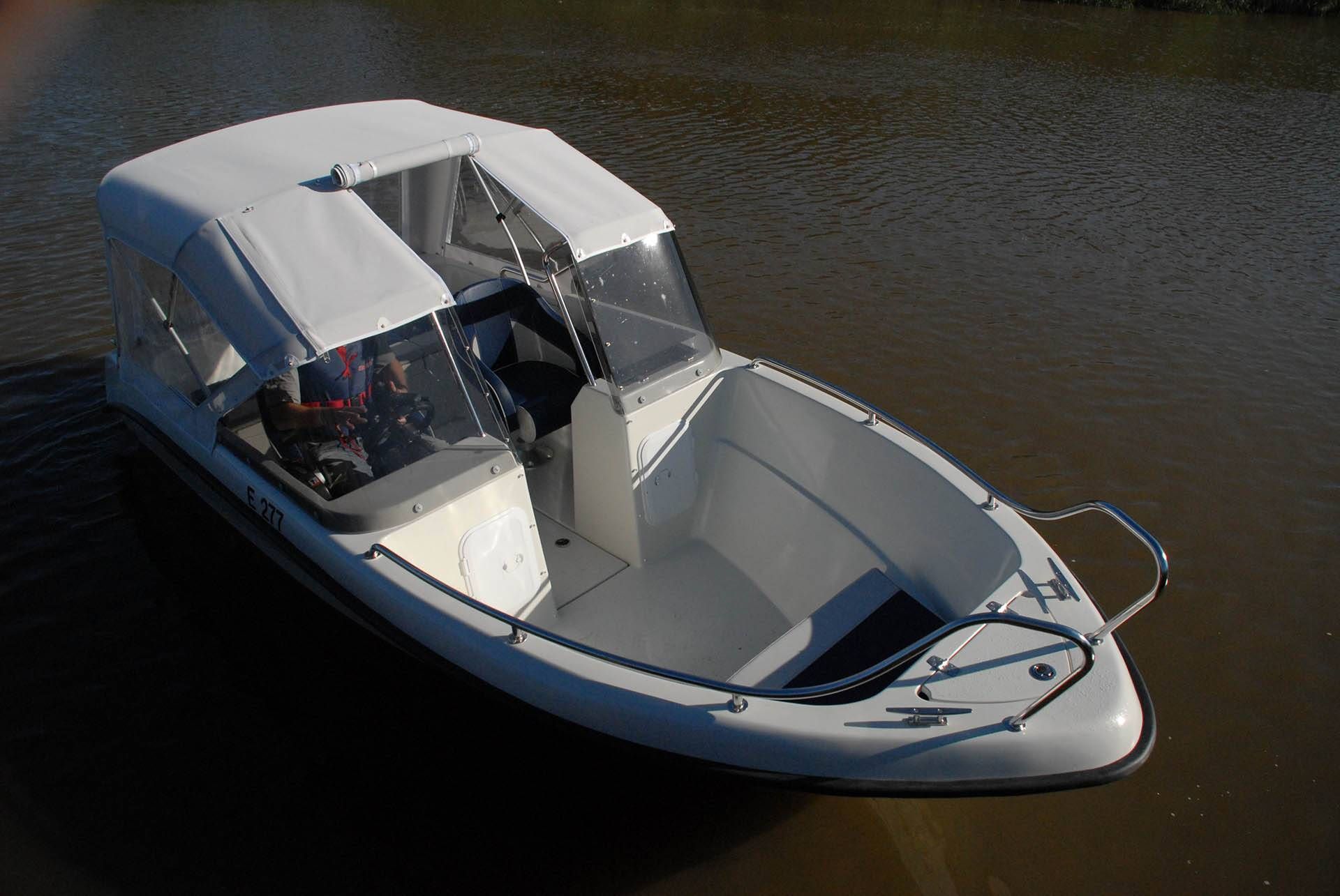 SÄRKI 480 TC - Tuplapulpettivene