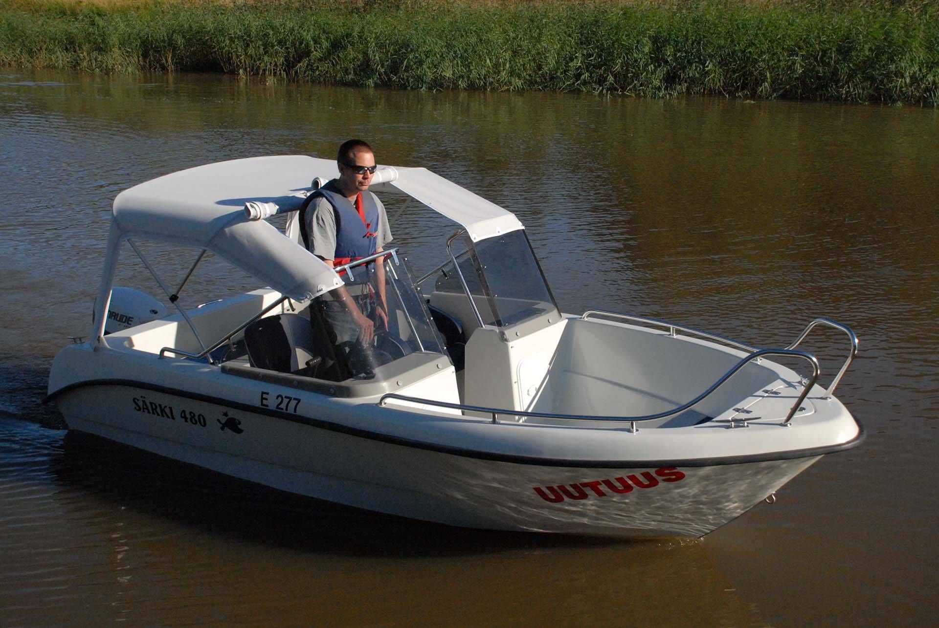 SÄRKI 480 TC - Tuplapulpettivene