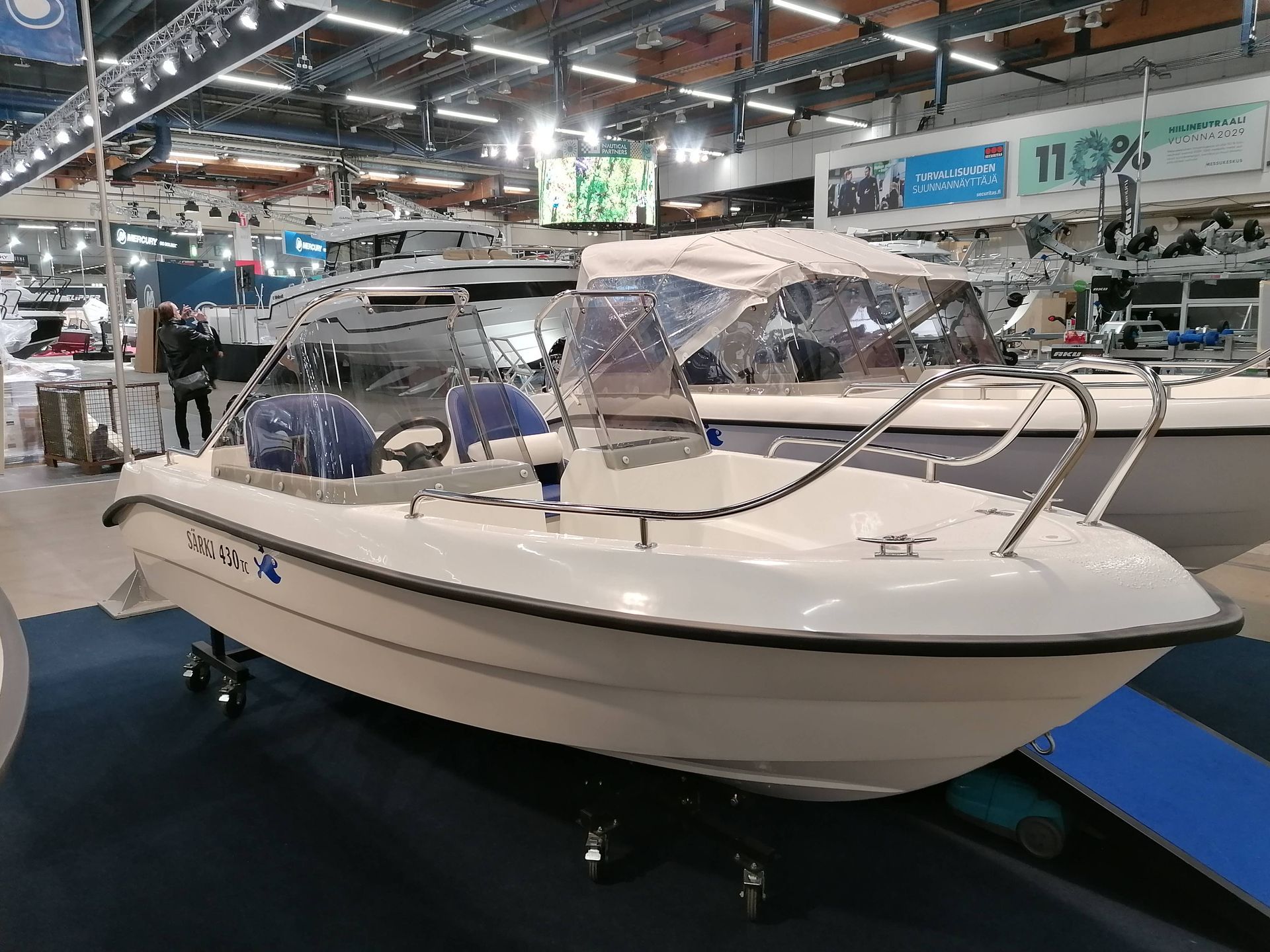 SÄRKI 430 TC - Tuplapulpettivene