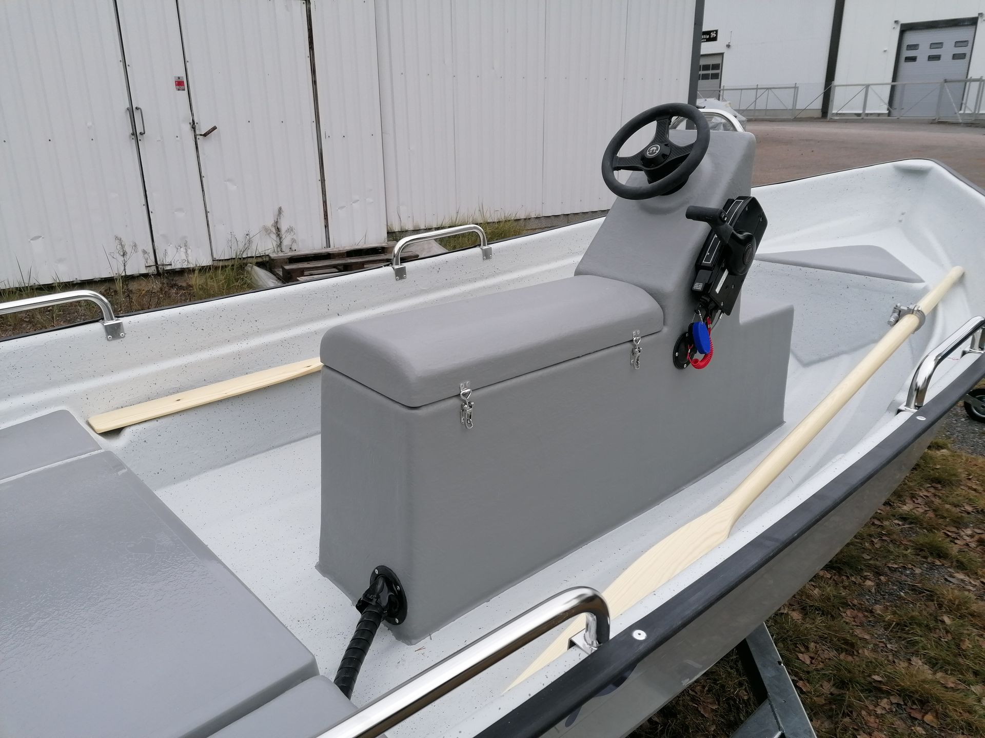 Särki 411 JS - Satulapulpettivene