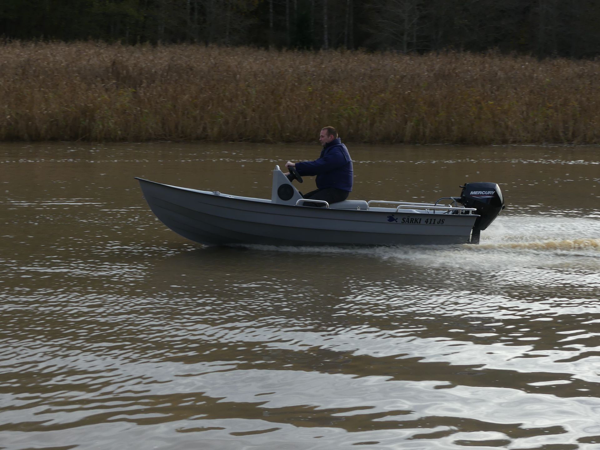 Särki 411 JS - Satulapulpettivene