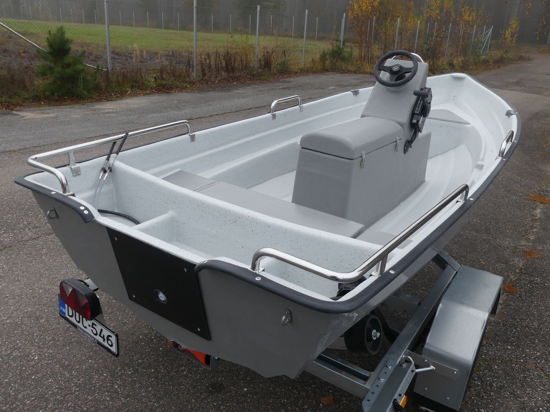 Särki 411 JS - Satulapulpettivene