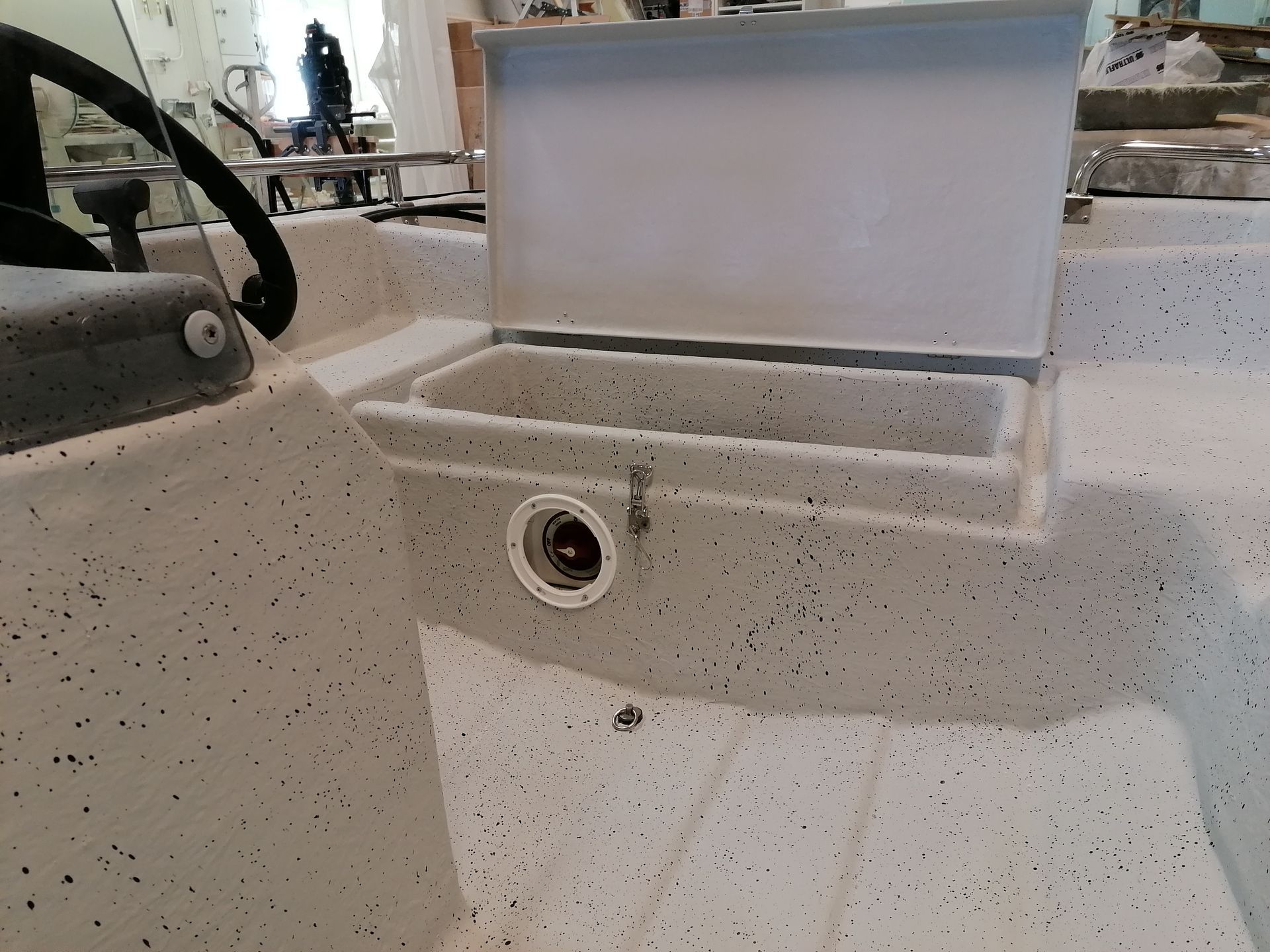 Särki 411 R Avator - Sähköpulpettivene