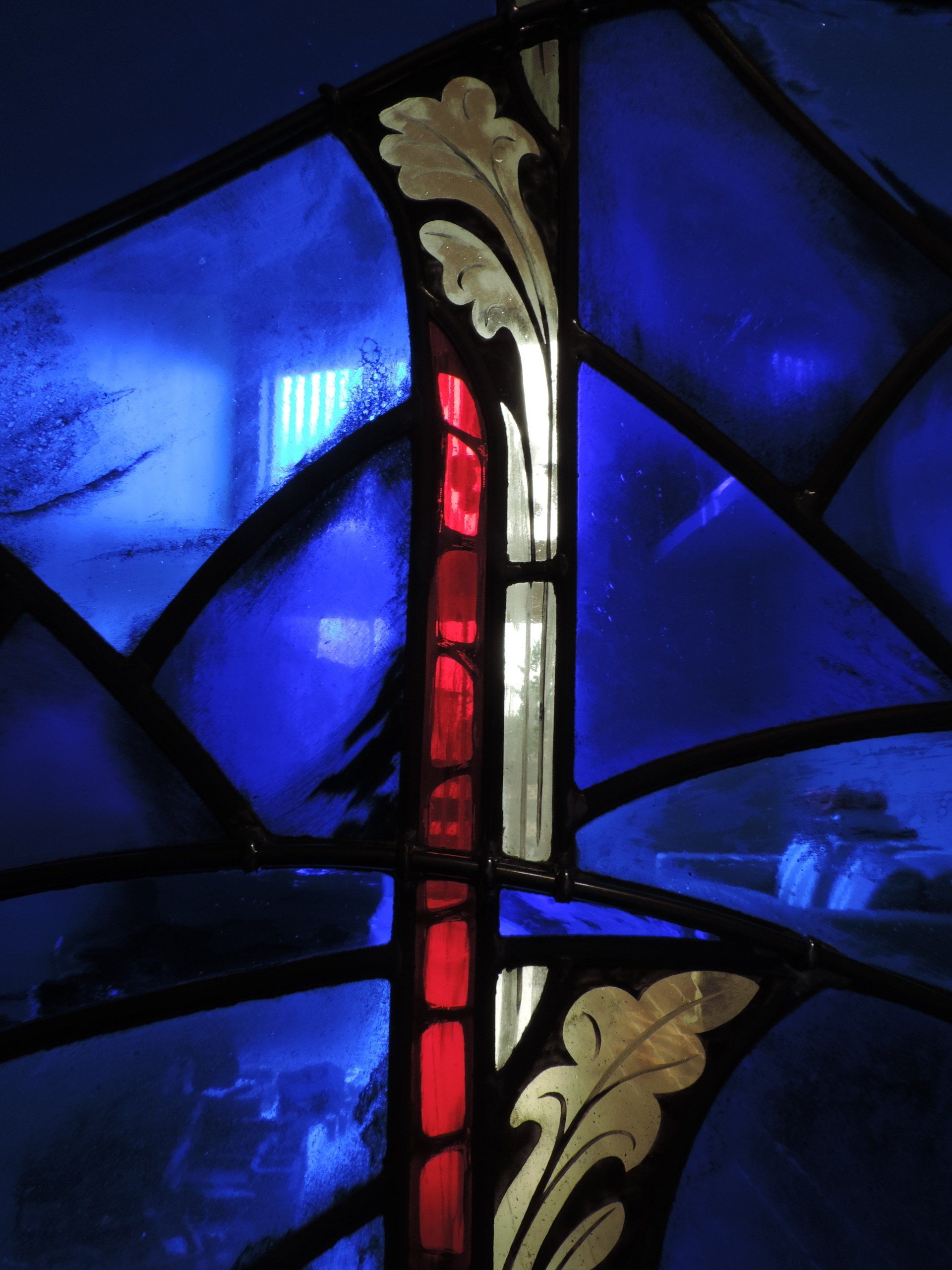 création vitraux abstraits