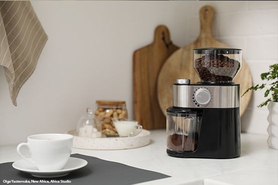 Kaffeemaschine und Tasse